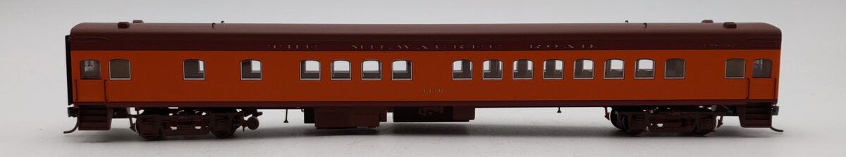 Fox Valley Models 10102 HO Milwaukee Road 1935-Built Bunk Coach - Ready to Run LN/Box