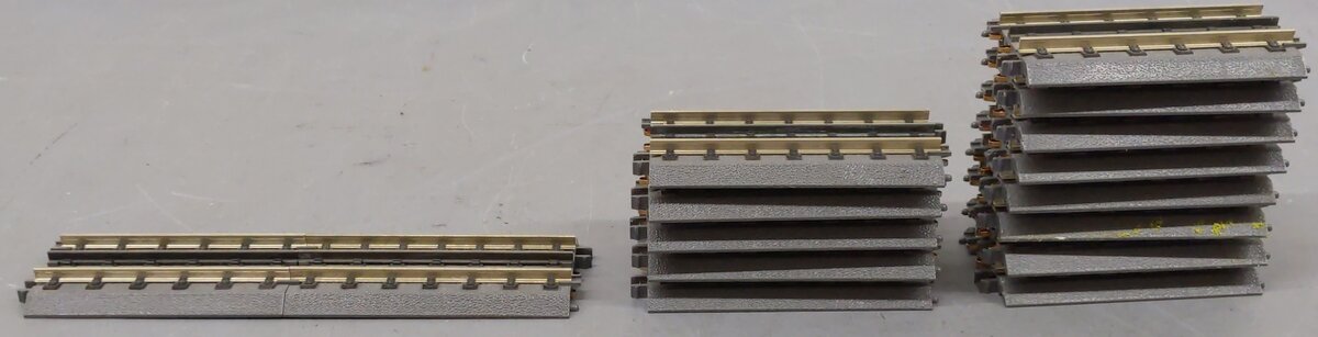 MTH O Gauge Assorted Real Trax Sections 40-1012, 40-1016 [15] VG