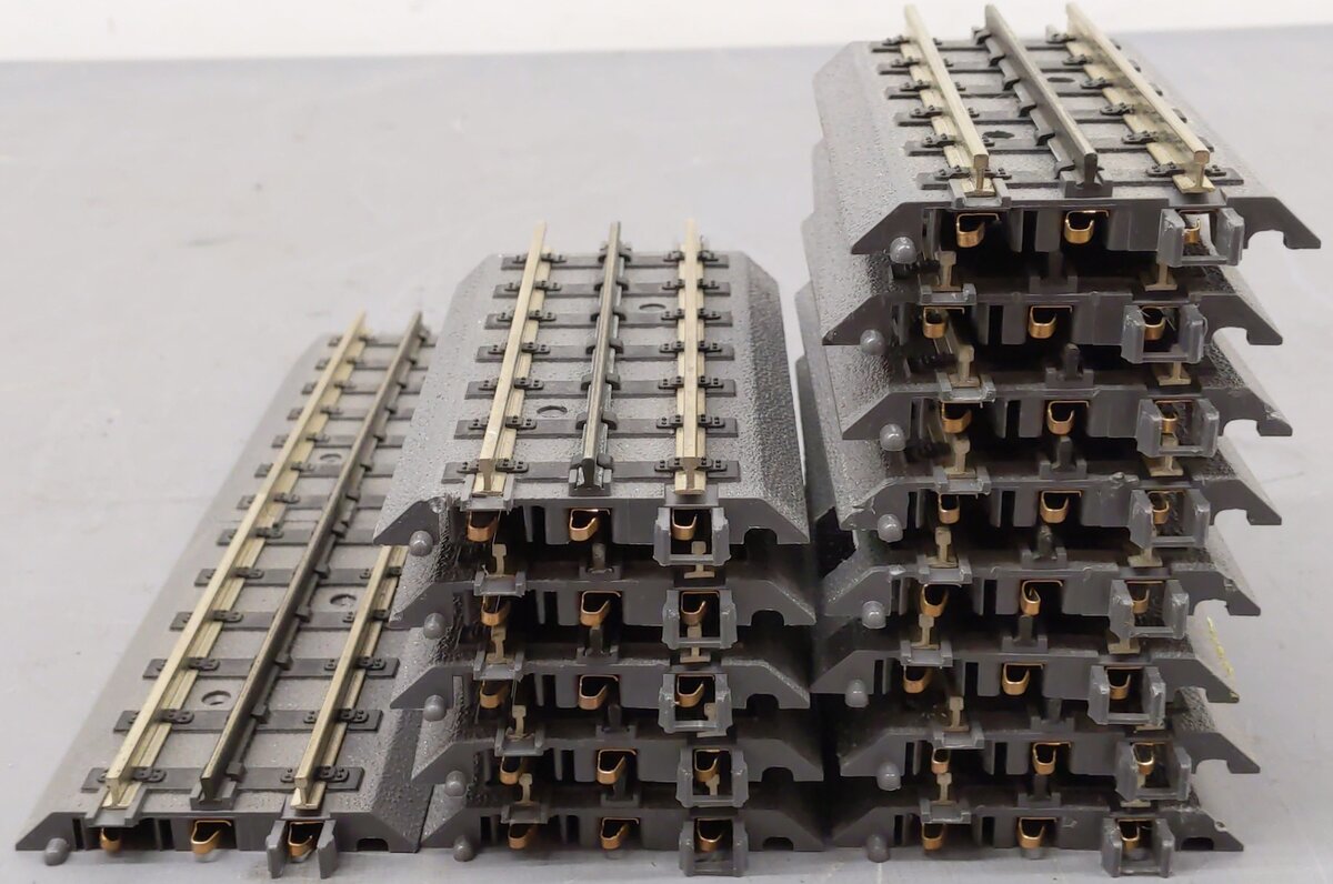 MTH O Gauge Assorted Real Trax Sections 40-1012, 40-1016 [15] VG