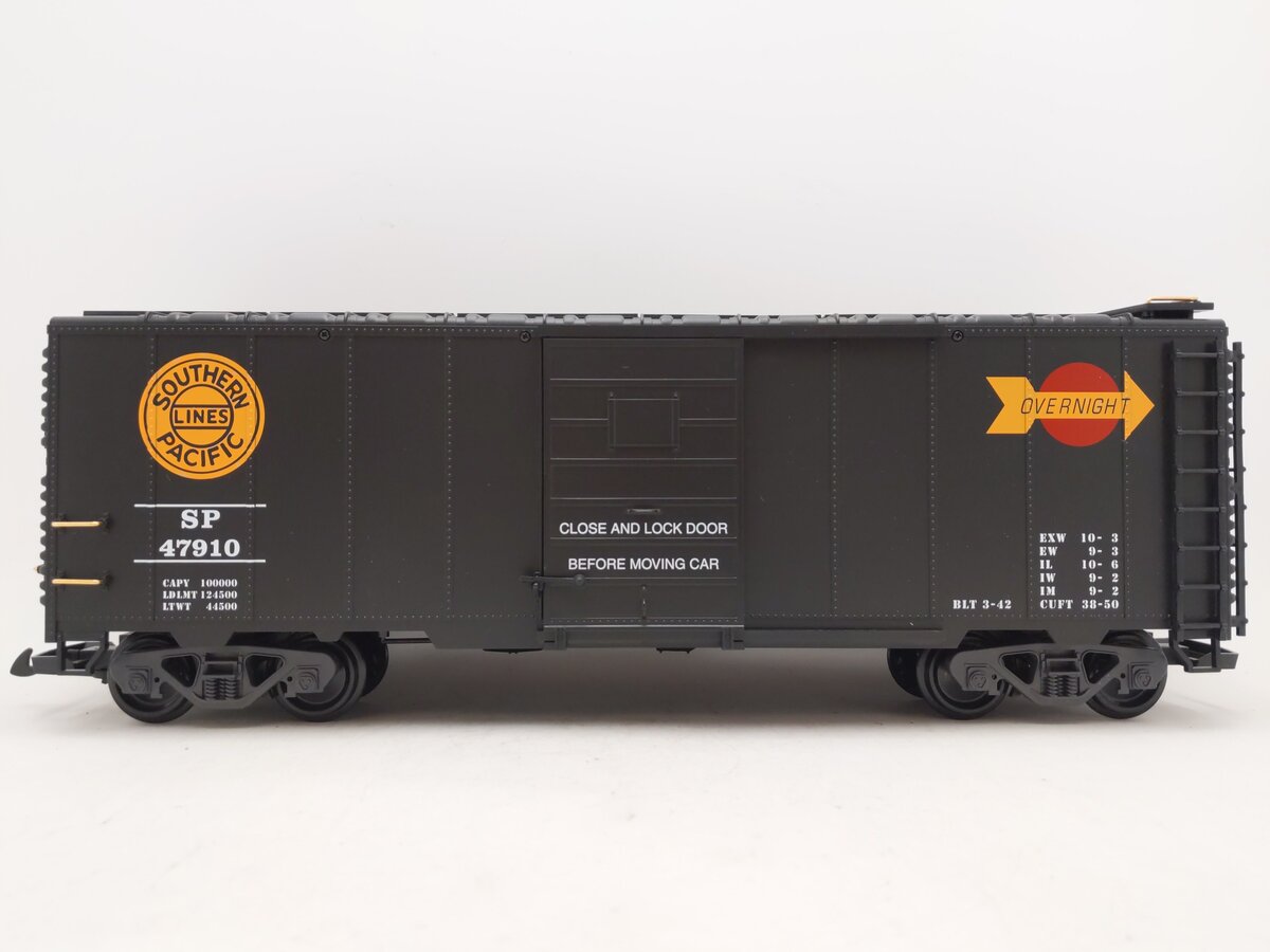 LGB 47910 G Scale Southern Pacific Boxcar #47910 EX/Box