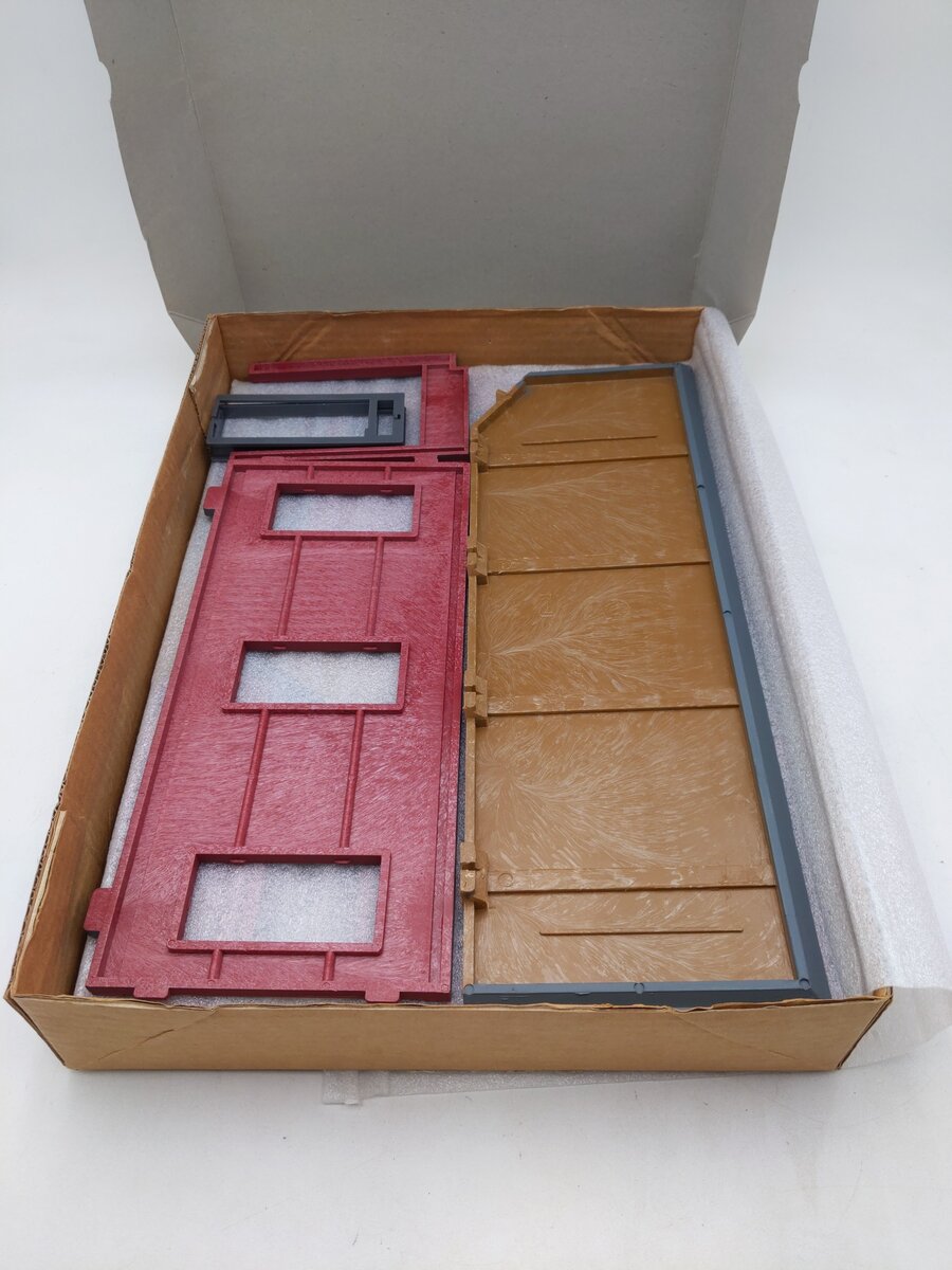 Aristo-Craft ART-7100 Victorian Train Station Kit EX/Box