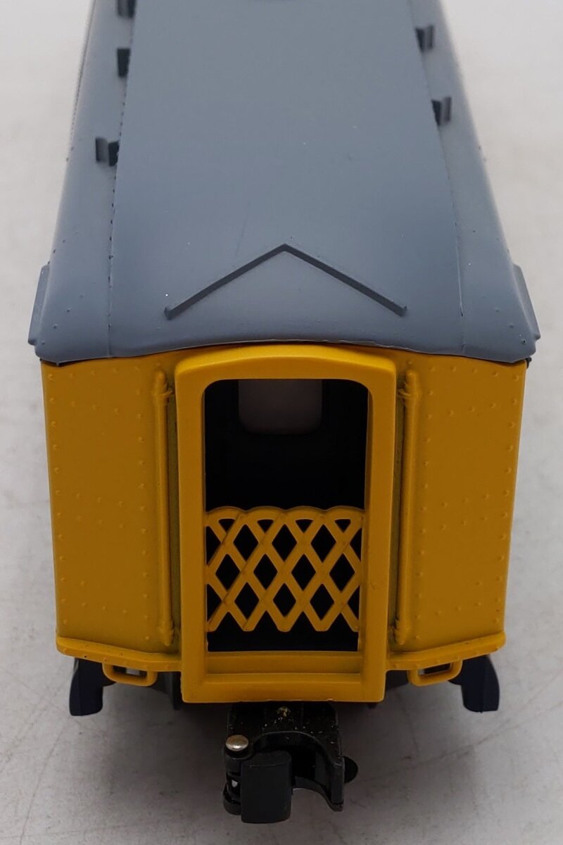 Lionel 6-9583 O Gauge Chessie Steam Special Passenger Car #9583 VG/Box