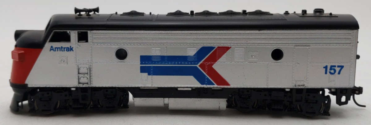 Athearn 3233 HO Scale Amtrak F-7 A Unit Diesel Locomotive #157 LN