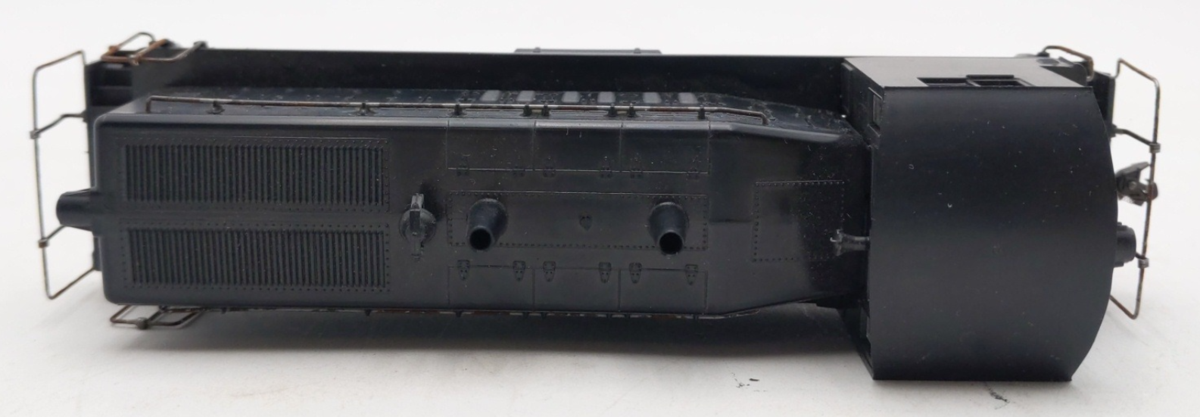 Athearn 4001 HO Undecorated SW7 COW Powered Diesel Switcher LN/Box