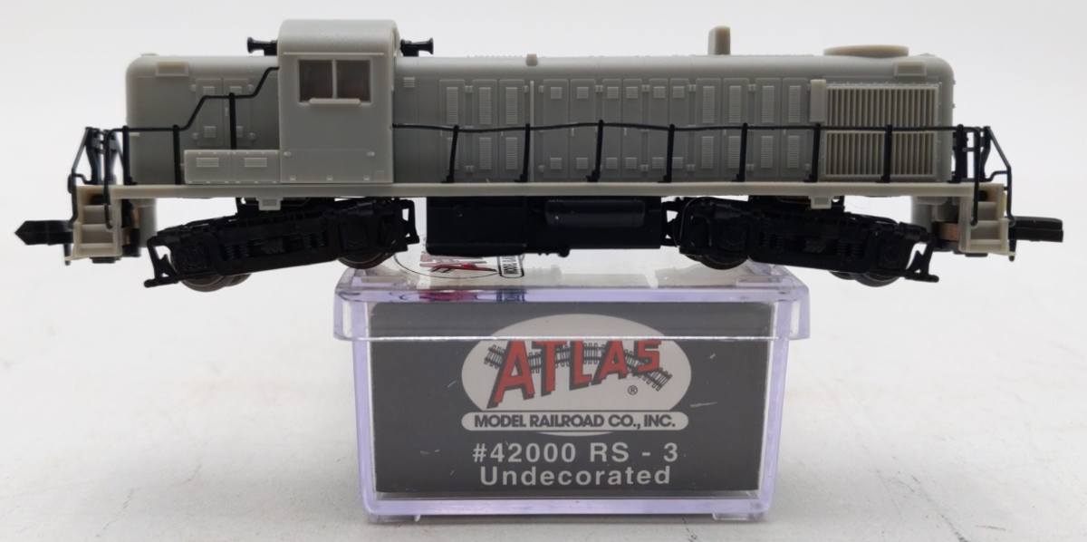 Atlas 42000 N Scale Undecorated RS-3 Diesel Locomotive LN/Box