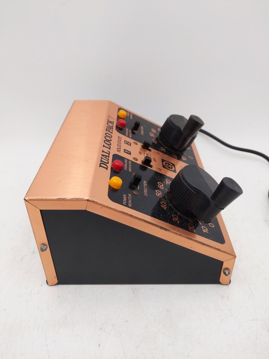 MRC Dual Loco Pack V Transformer EX/Box