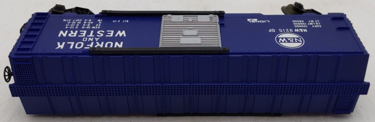 Lionel 6-9215 O Gauge Norfolk & Western Boxcar #9215 EX/Box