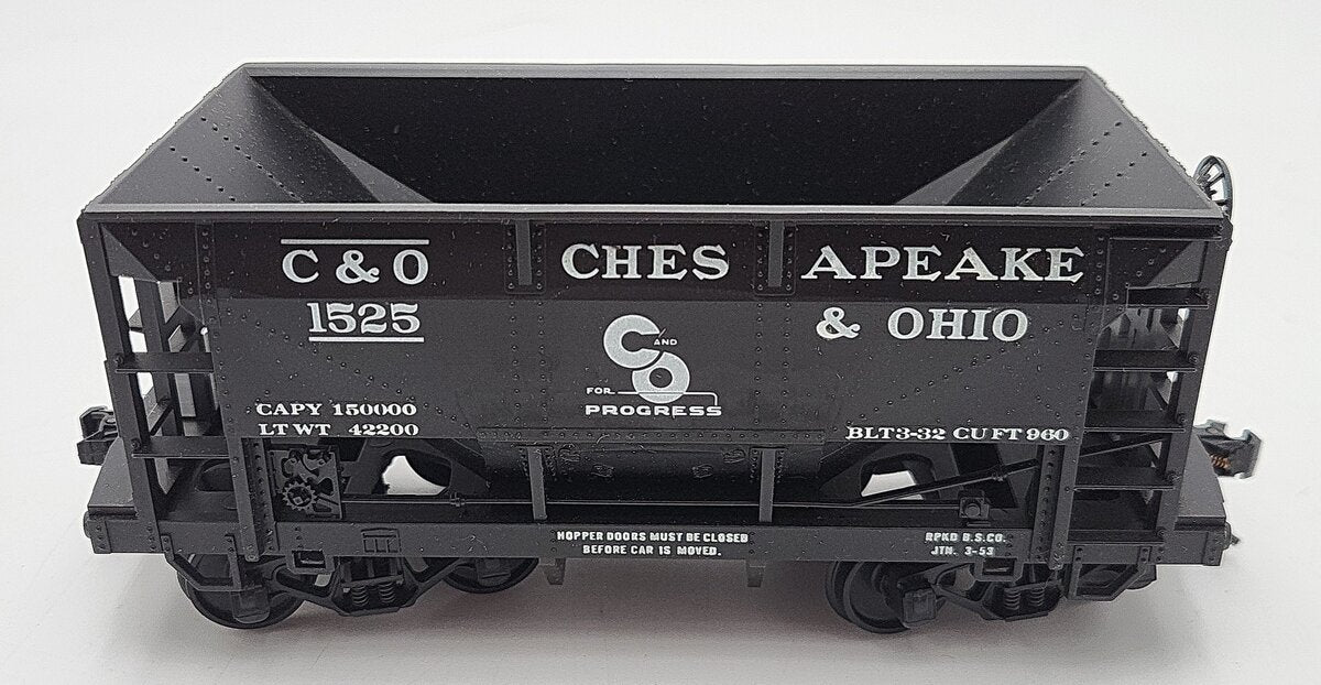 Atlas O Scale Chesapeake and Ohio Hopper Car #1525 2-Rail VG/Box