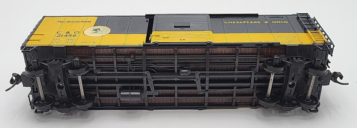 Atlas 6245 O Scale Chesapeake and Ohio Boxcar #21456 2-Rail VG