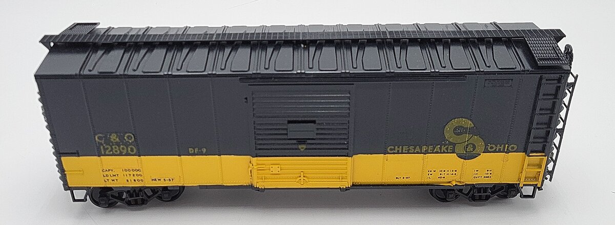 Atlas O scale Chesapeake and Ohio Boxcar #12890 2-Rail LN