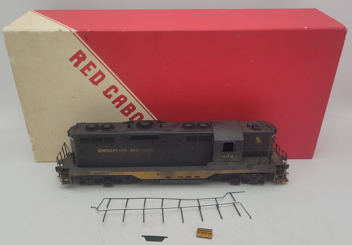 Red Caboose O Scale Custom Weathered Chesapeake & Ohio Diesel #6174 - 2 Rail/Box
