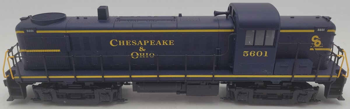 Weaver U5549 O Gauge Chesapeake & Ohio 2-Rail Diesel Locomotive #5601 EX/Box