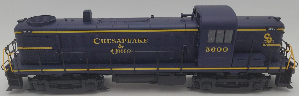 Weaver 5549-S O Scale 2-rail Chesapeake & Ohio Diesel Locomotive #5600 EX/Box