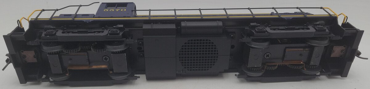 Weaver 5549-S O Scale Chesapeake & Ohio RS-3 Diesel Locomotive #5570 - 2-Rail EX/Box