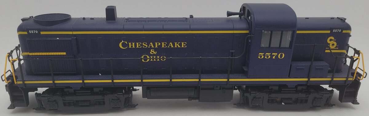 Weaver 5549-S O Scale Chesapeake & Ohio RS-3 Diesel Locomotive #5570 - 2-Rail EX/Box