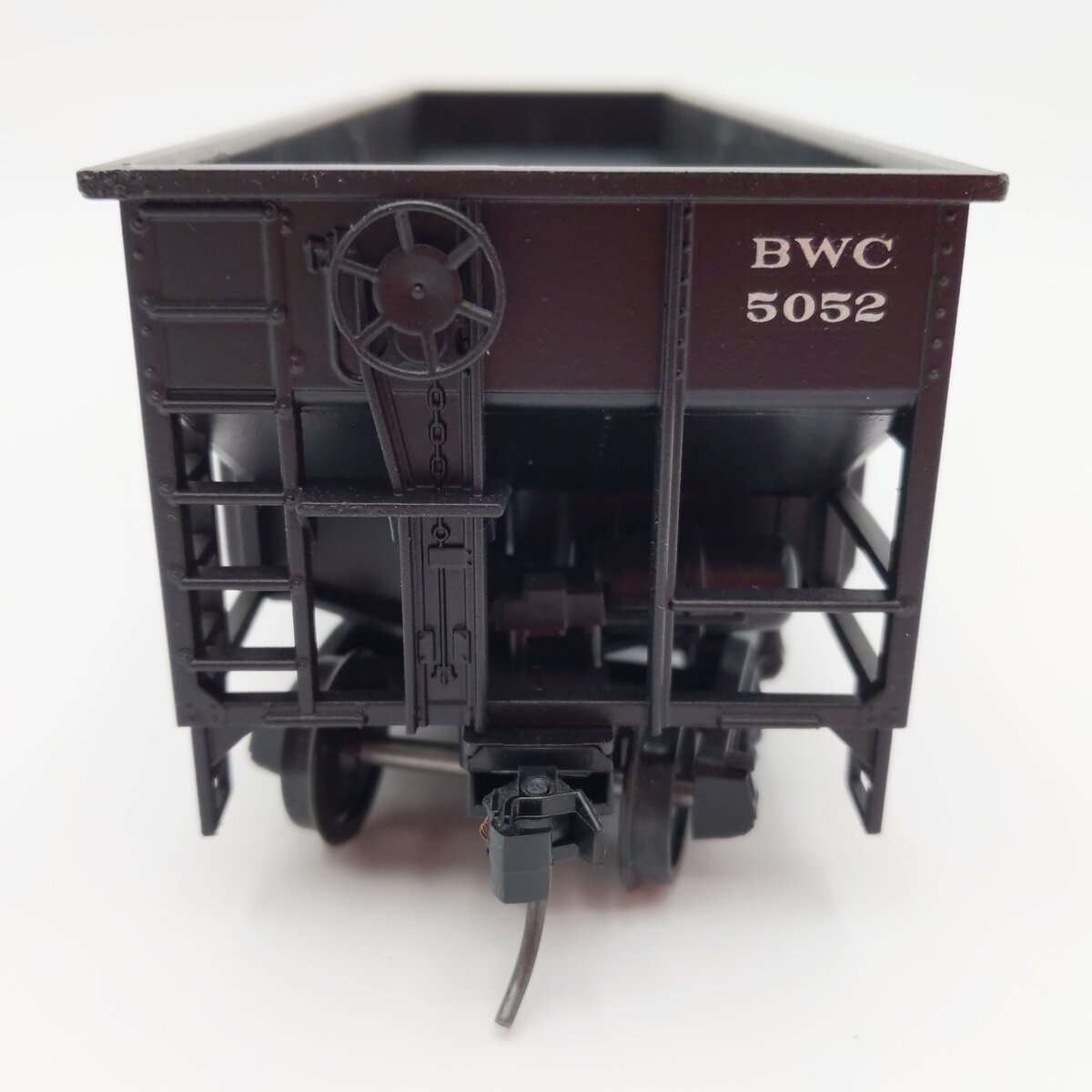 Weaver U1035 Custom O Scale Berwind 2-Bay Hopper #5052 (2-Rail) EX