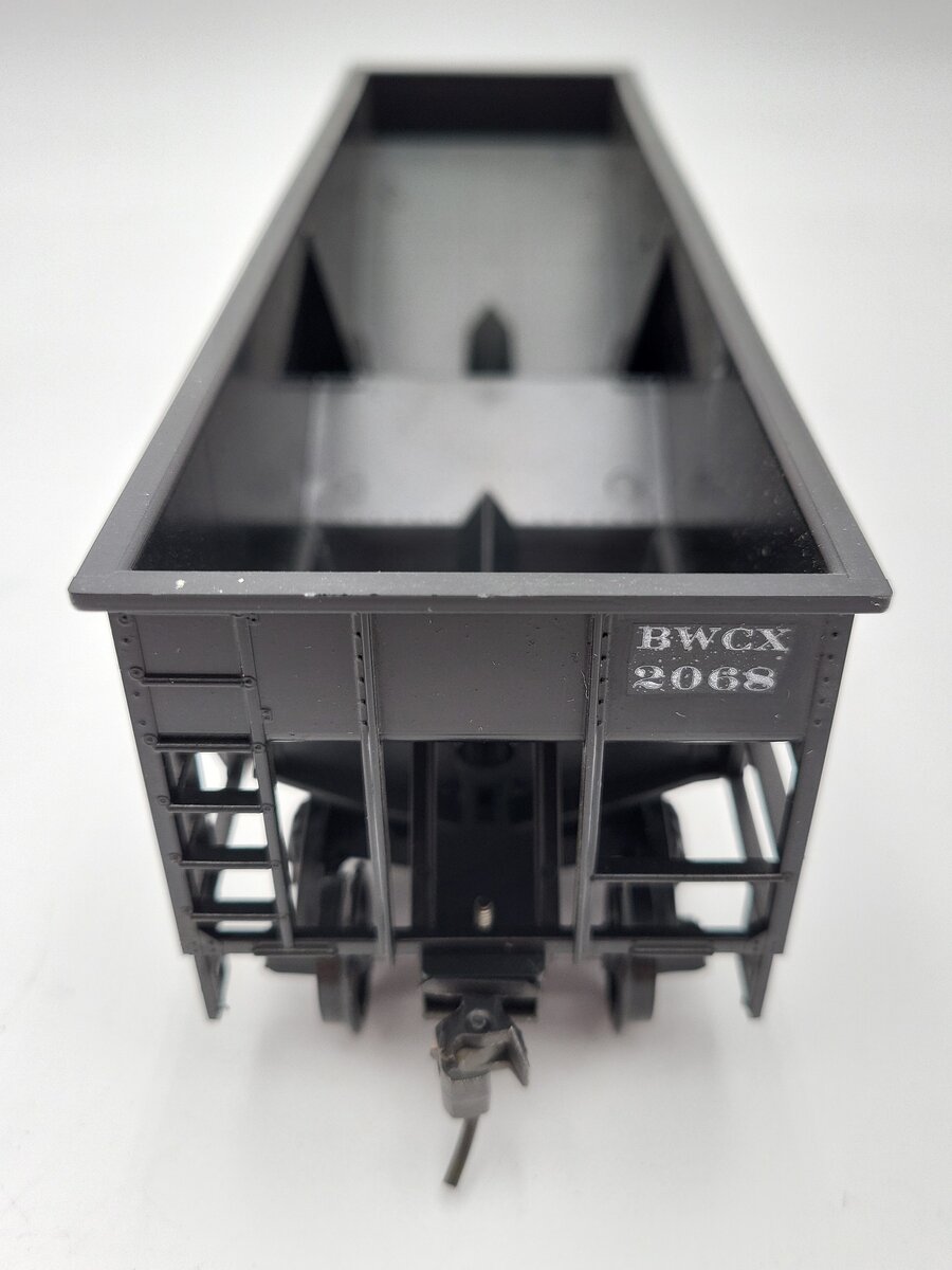 Weaver 950 O Scale Berwind White Coal Mining Hopper Car #2068 (2-Rail) EX/Box