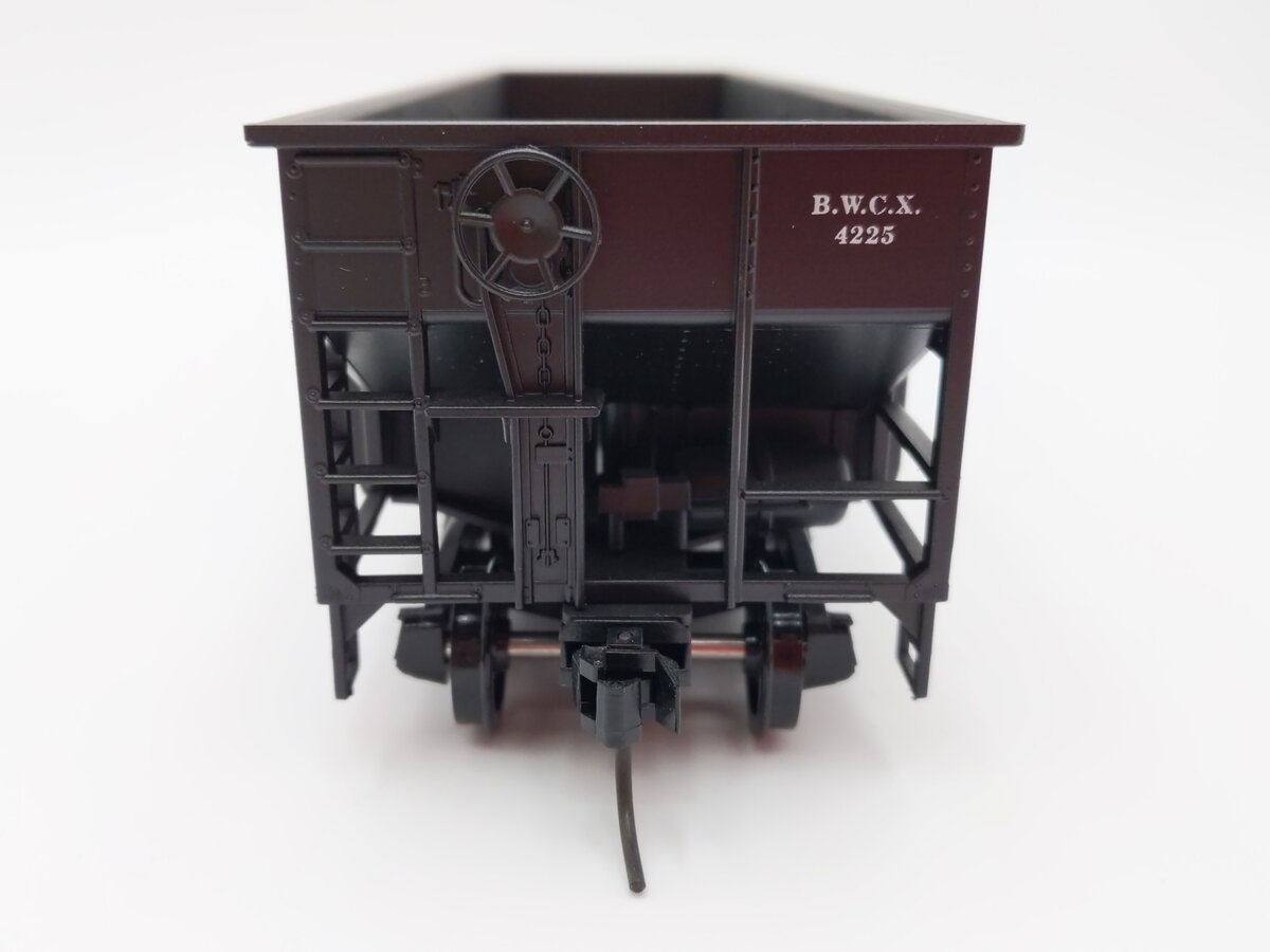 Weaver U1026 O Scale Berwind 2-Bay Ribbed Coal Car #4225 (2-Rail) EX/Box
