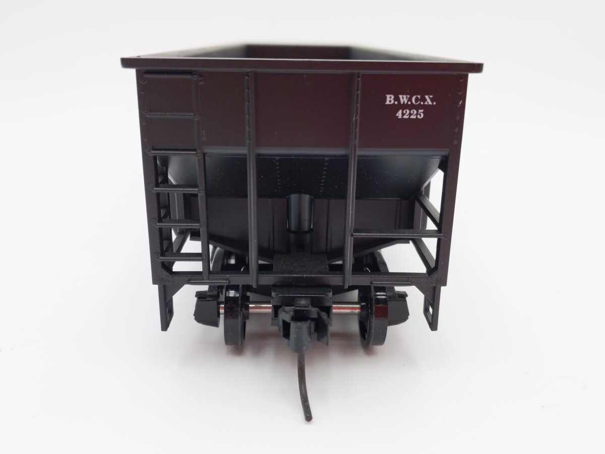 Weaver U1026 O Scale Berwind 2-Bay Ribbed Coal Car #4225 (2-Rail) EX/Box