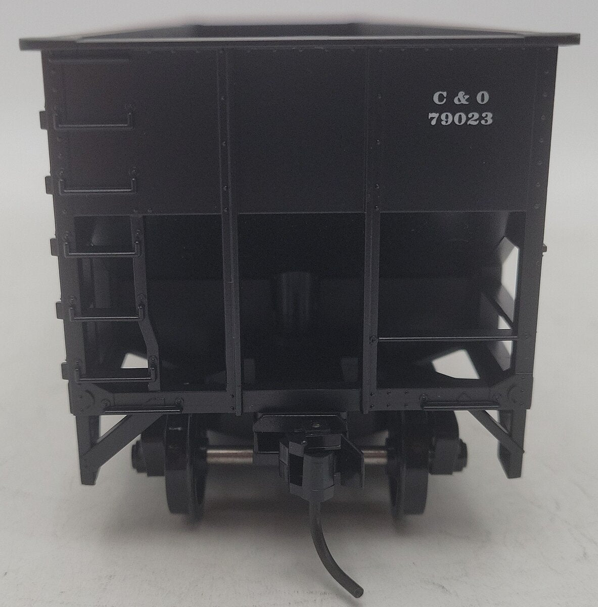 Weaver U3810 O Scale Chesapeake & Ohio Hopper Car #79023 (2-Rail) EX/Box