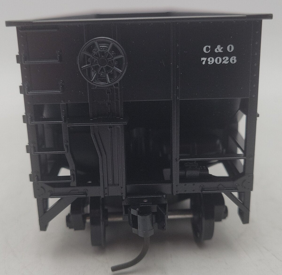 Weaver U3810 O Scale Chesapeake & Ohio Hopper Car #79026 (2-Rail) EX/Box