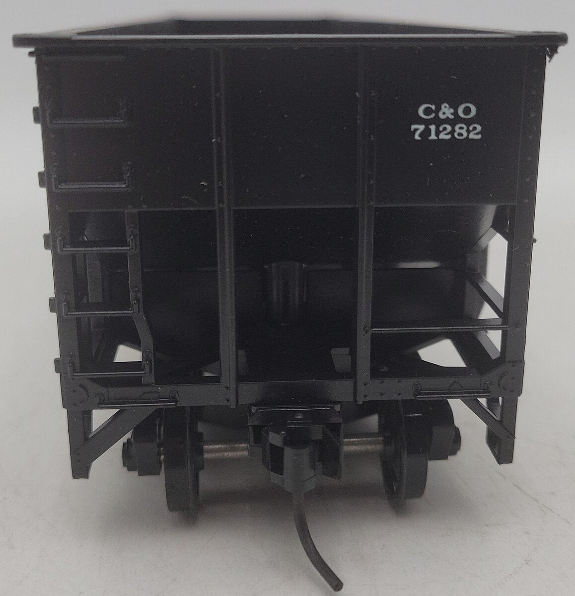 Weaver U2217 O Scale Chesapeake & Ohio Hopper Car #71282 (2-Rail) EX/Box
