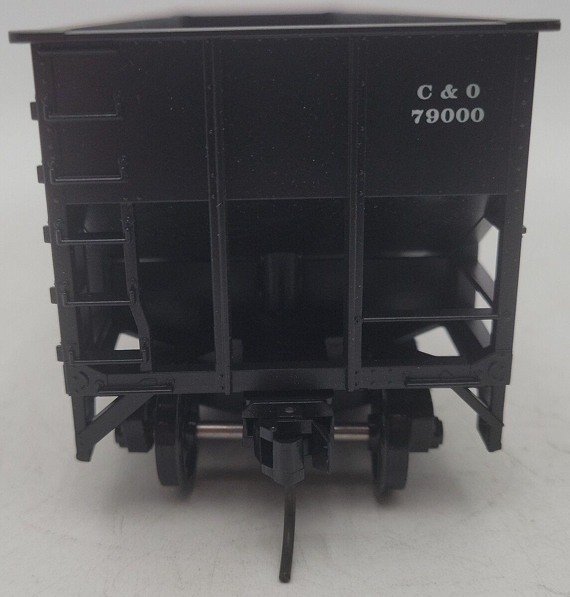 Weaver U3810 O Scale Chesapeake & Ohio Hopper Car #79025 (2-Rail) EX/Box