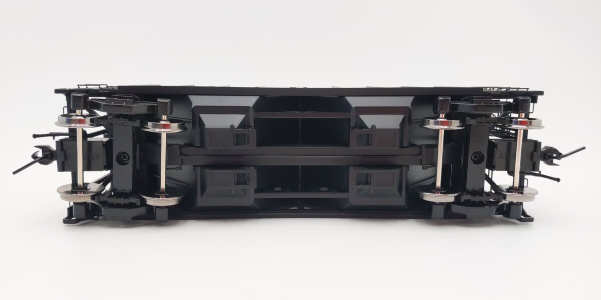 Atlas 9358-2 O Scale Chesapeake & Ohio Covered Hopper #415 (2-Rail) EX/Box