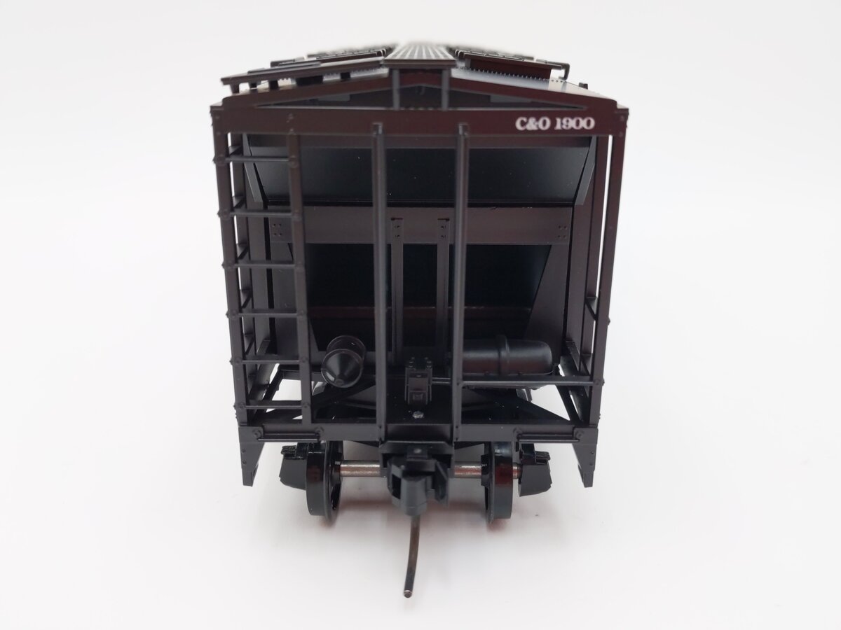 Weaver U19001S O Scale Chesapeake & Ohio AC-2 Covered Hopper #1900 (2-Rail) EX/Box