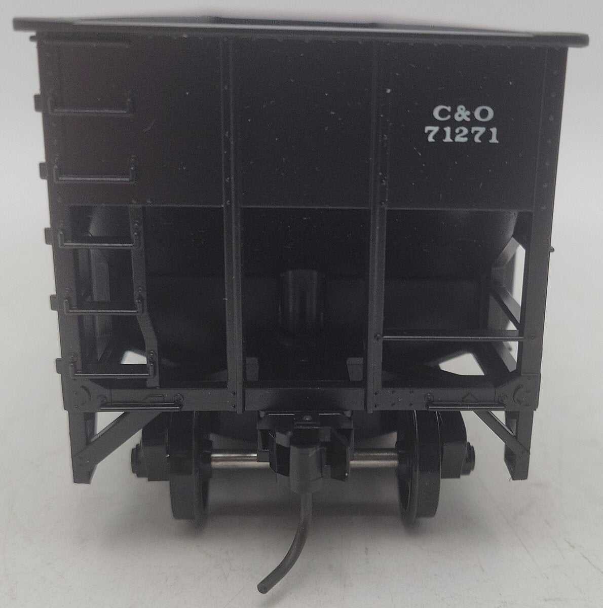 Weaver U2217 O Scale Chesapeake & Ohio Hopper Car #71271 (2-Rail) EX/Box
