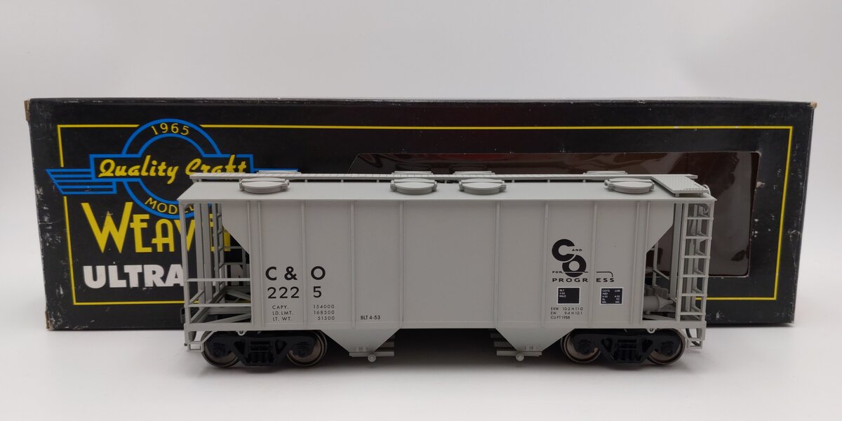 Weaver O Scale Chesapeake & Ohio PS-2 Covered Hopper #2225 (2-Rail) EX/Box