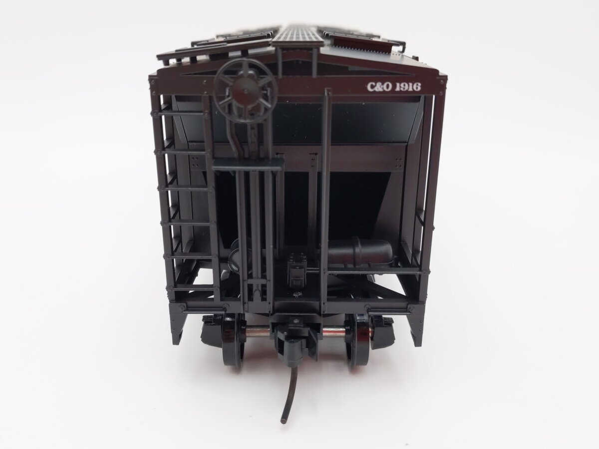 Weaver U19001S O Scale Chesapeake & Ohio AC-2 Covered Hopper (2-Rail) EX/Box