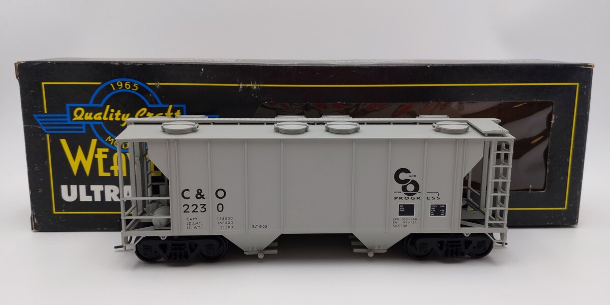 Weaver O Scale Chesapeake & Ohio PS-2 Covered Hopper #2230 (2-Rail) VG/Box