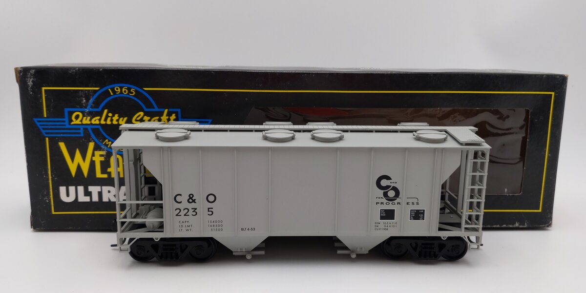 Weaver O Scale Chesapeake & Ohio PS-2 Covered Hopper #2235 (2-Rail) LN/Box