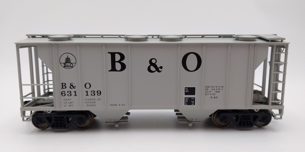 Weaver O Scale Baltimore & Ohio PS-2 Covered Hopper #631139 (2-Rail) EX/Box