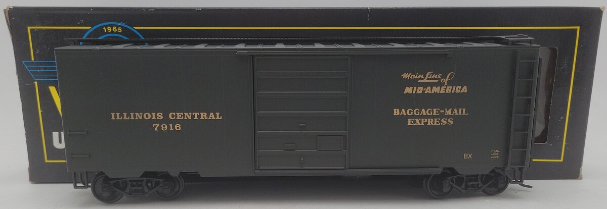 Weaver O Gauge Illinois Central 2-Rail Boxcar #7916 EX/Box