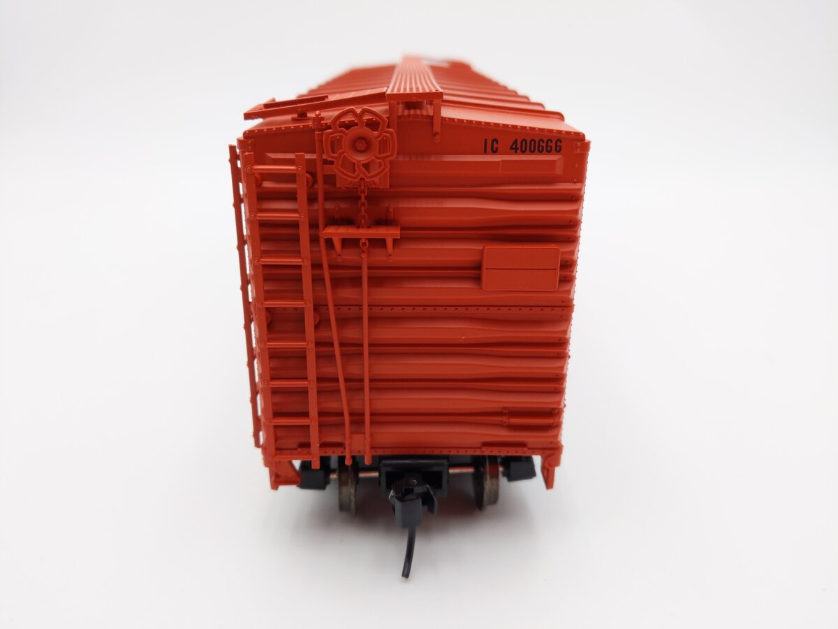 Atlas 0571-2 O Scale Illinois Central 40' Sliding Door Boxcar #400666 (2-Rail) LN/Box
