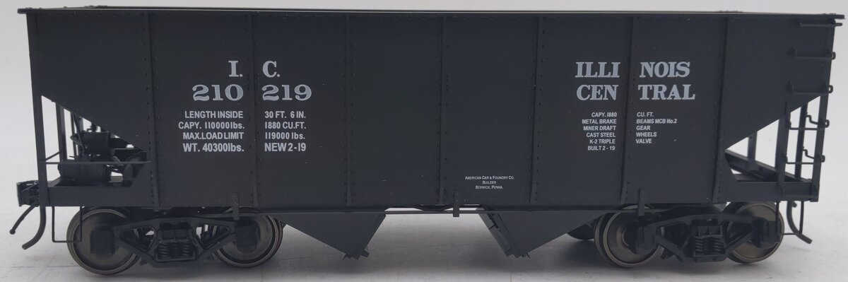 InterMountain 25416S-04 O Gauge Illinois Central 2-Rail Hopper Car #210219 VG/Box