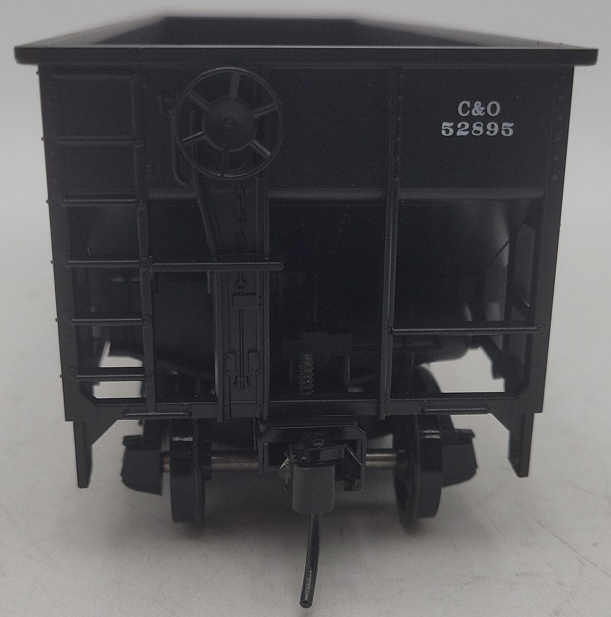 Weaver U16022SD O Gauge Chesapeake & Ohio 2-Rail Hopper Car #52895 EX/Box