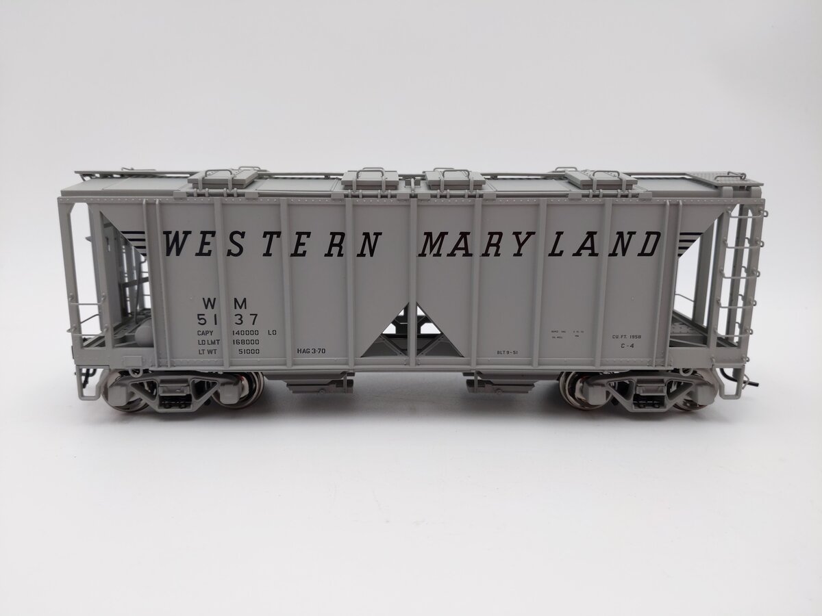 Atlas 9371-3 O Scale Western Maryland 70-Ton Covered Hopper #5137 - 2 Rail EX/Box