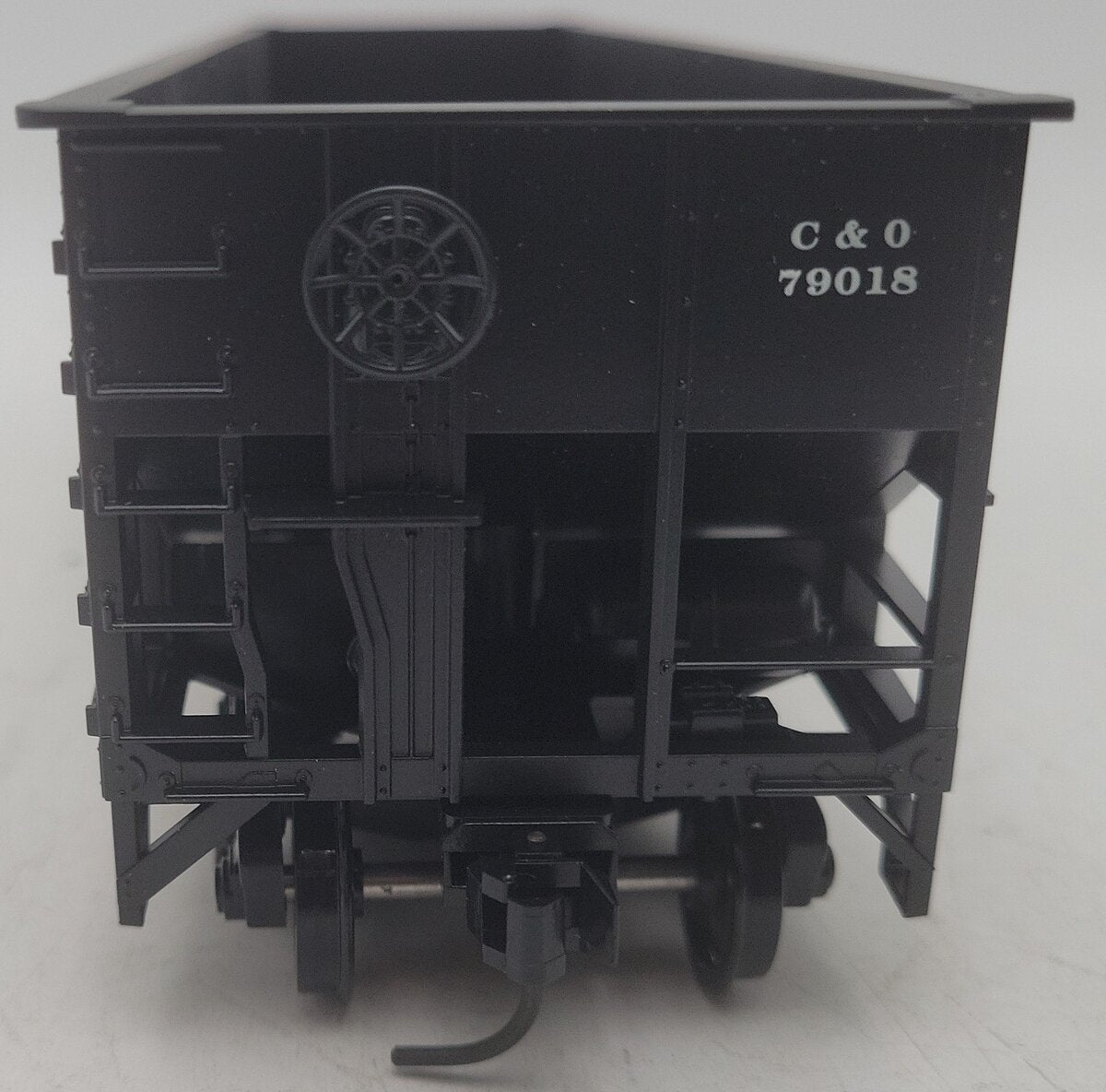 Weaver U3810 O Scale Chesapeake & Ohio Hopper Car #79018 (2-Rail) EX/Box