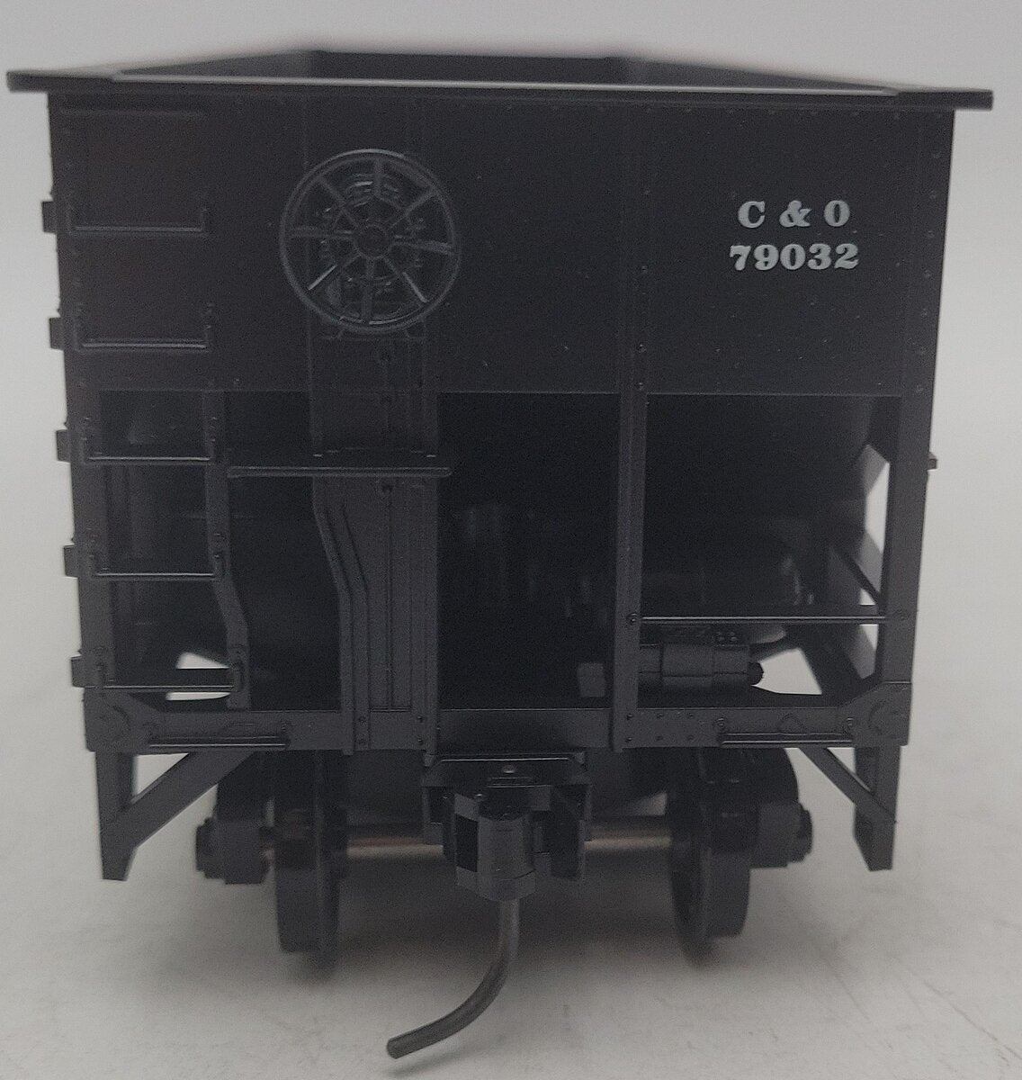 Weaver U3810 O Scale Chesapeake & Ohio Hopper Car #79032 - 2 Rail EX/Box
