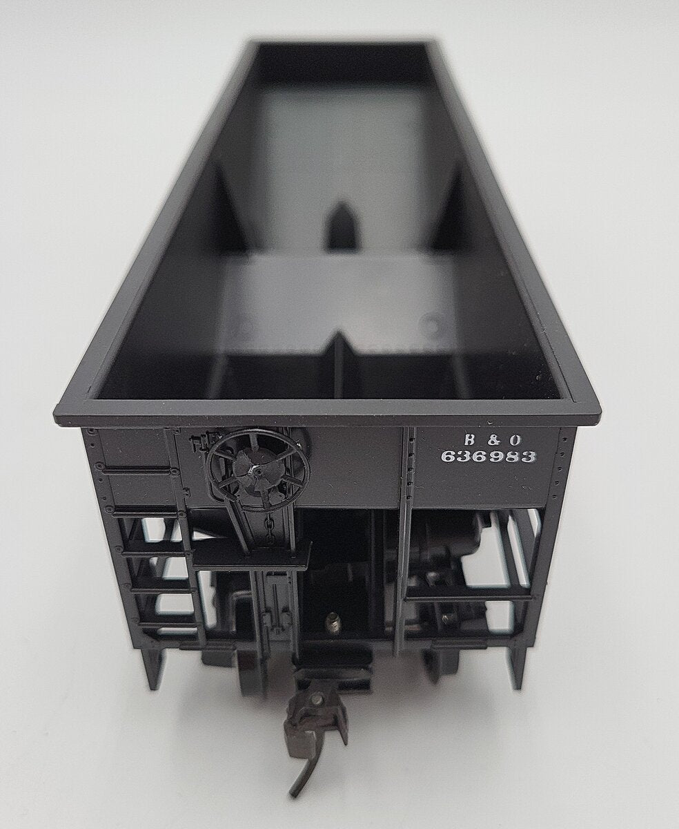 Weaver 901 O Scale Baltimore & Ohio 36' Offset 2-Bay Hopper #636983 (2-Rail) LN/Box