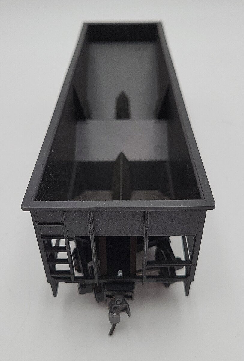 Weaver 911 O Scale Northern Pacific Hopper Car #70168 (2-Rail) EX/Box