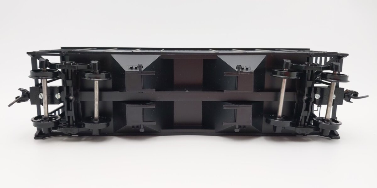 Weaver O Scale Chesapeake & Ohio PS-2 Covered Hopper #823 (2-Rail) EX/Box