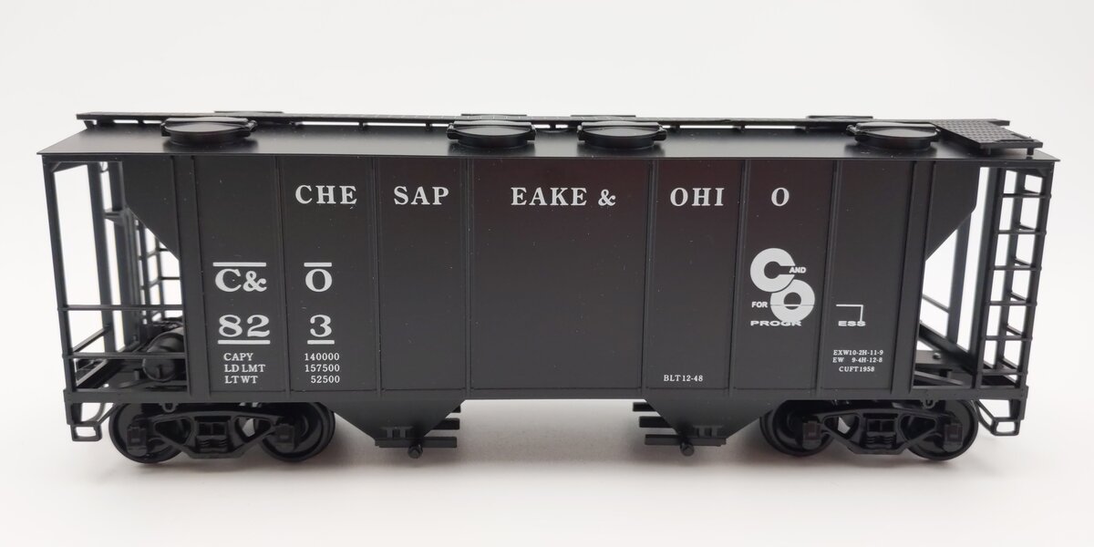 Weaver O Scale Chesapeake & Ohio PS-2 Covered Hopper #823 (2-Rail) EX/Box