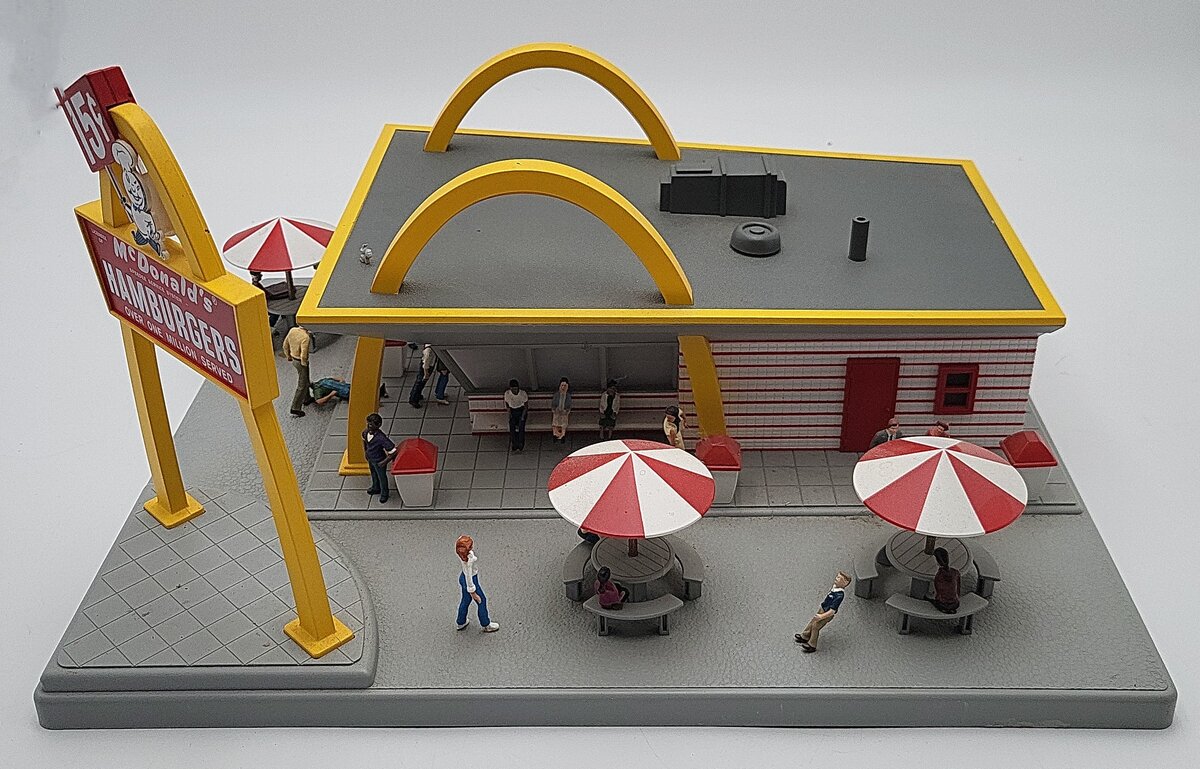 MTH 30-9034 O Original McDonald's Restaurant EX/Box