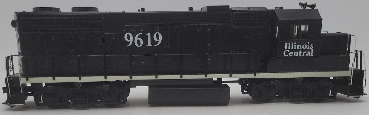 Weaver O Scale 2-Rail Custom Painted Illinois Central  Diesel Locomotive #9619 EX/Box