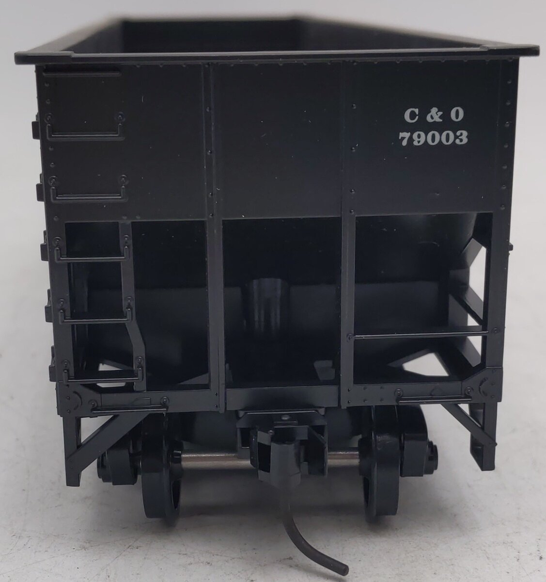 Weaver U3810 O Scale Chesapeake & Ohio Hopper Car #79003 (2-Rail) EX/Box