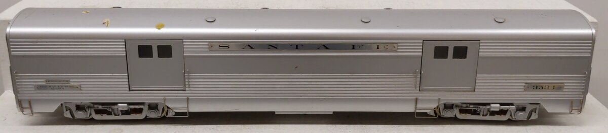 USA Trains 310002 G Santa Fe "Super Chief" Aluminum Baggage Car #3534 VG